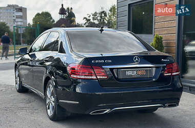 Седан Mercedes-Benz E-Class 2013 в 