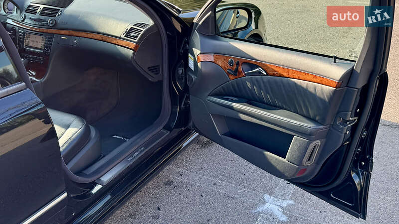 Седан Mercedes-Benz E-Class 2004 в Киеве