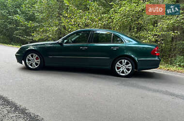 Седан Mercedes-Benz E-Class 2002 в 