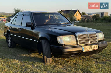 Седан Mercedes-Benz E-Class 1992 в 
