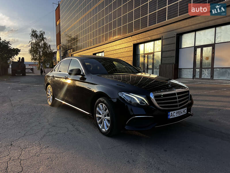 Седан Mercedes-Benz E-Class 2016 в Луцьку