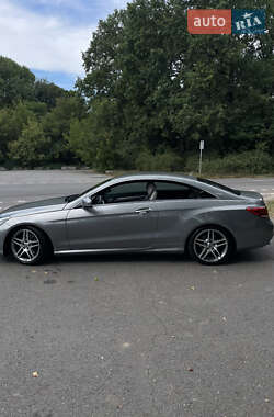 Купе Mercedes-Benz E-Class 2013 в 
