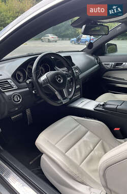 Купе Mercedes-Benz E-Class 2013 в 