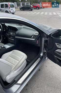 Купе Mercedes-Benz E-Class 2013 в 