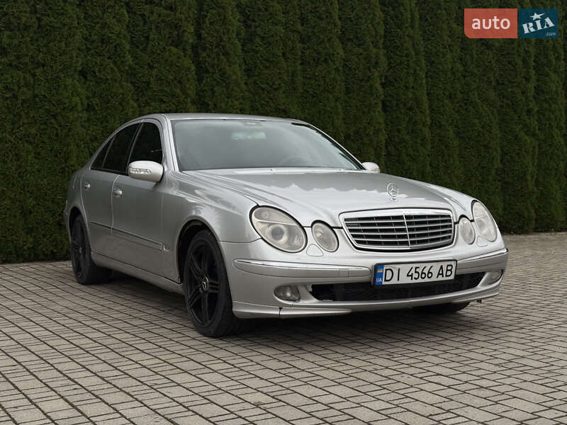 Mercedes-Benz E-Class 2002