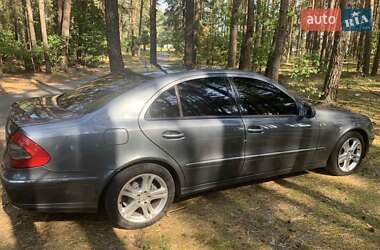 Седан Mercedes-Benz E-Class 2007 в 