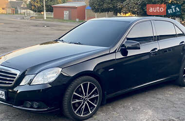 Седан Mercedes-Benz E-Class 2010 в 