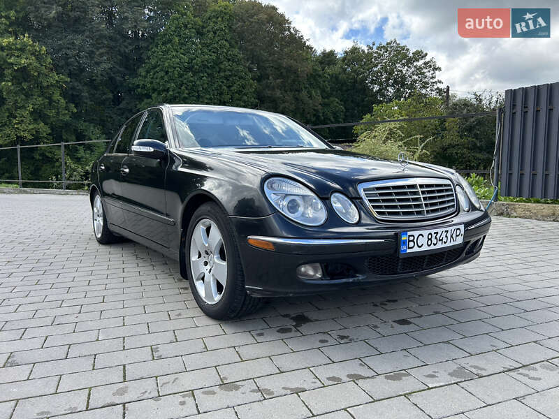 Седан Mercedes-Benz E-Class 2003 в Долине