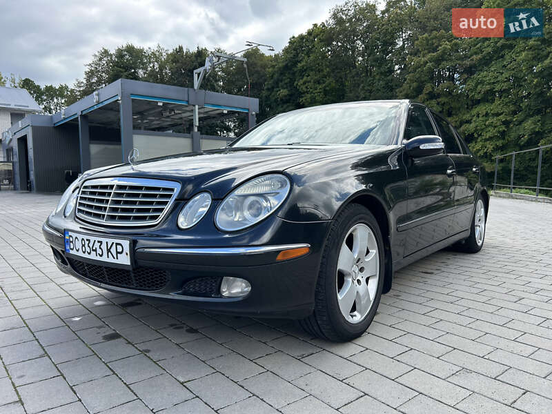 Седан Mercedes-Benz E-Class 2003 в Долине
