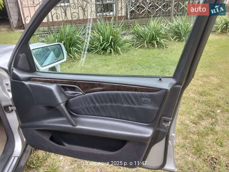 Універсал Mercedes-Benz E-Class 1997 в Старій Вижівці