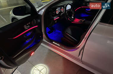 Седан Mercedes-Benz E-Class 2019 в 