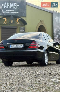 Седан Mercedes-Benz E-Class 2003 в 