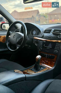 Седан Mercedes-Benz E-Class 2003 в 