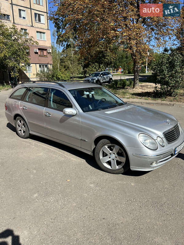 Mercedes-Benz E-Class 2003