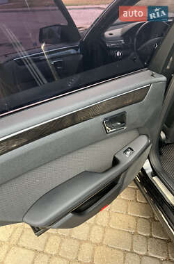 Седан Mercedes-Benz E-Class 2009 в 