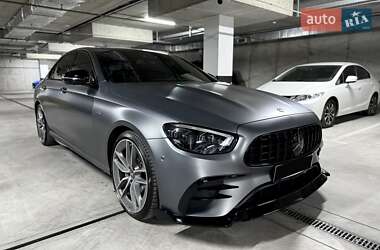 Седан Mercedes-Benz E-Class 2022 в 