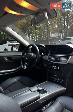 Седан Mercedes-Benz E-Class 2012 в 