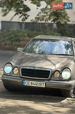 Седан Mercedes-Benz E-Class 1997 в 