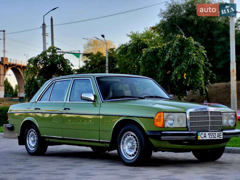 Mercedes-Benz E-Class 1984