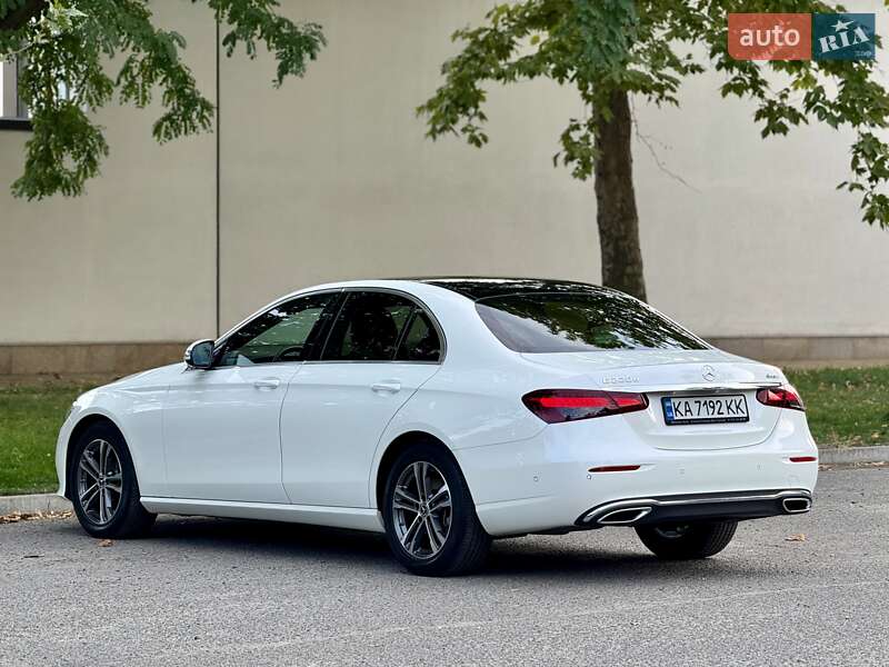 Седан Mercedes-Benz E-Class 2020 в Днепре