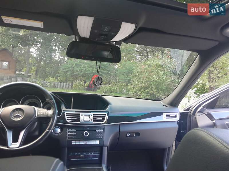 Седан Mercedes-Benz E-Class 2015 в Дрогобичі
