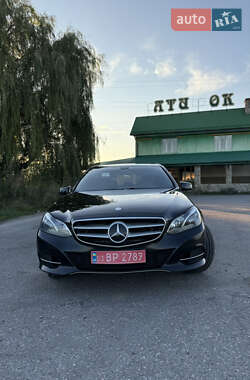 Седан Mercedes-Benz E-Class 2015 в 