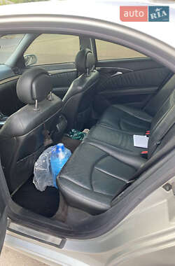 Седан Mercedes-Benz E-Class 2003 в 