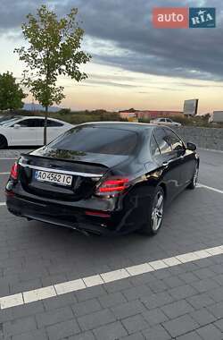 Седан Mercedes-Benz E-Class 2016 в 