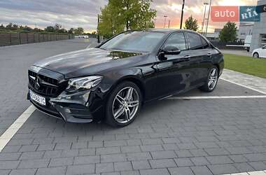 Седан Mercedes-Benz E-Class 2016 в 