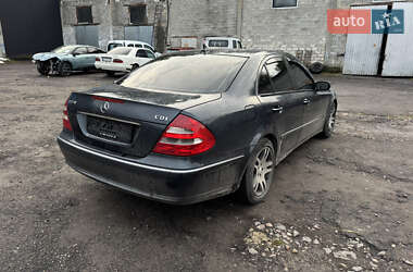 Седан Mercedes-Benz E-Class 2004 в 