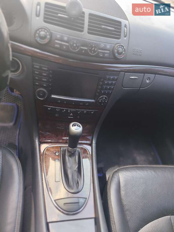Универсал Mercedes-Benz E-Class 2005 в Хороле