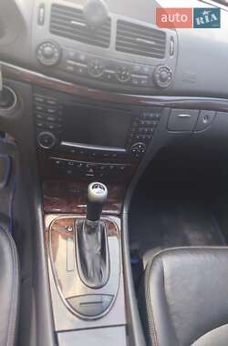Универсал Mercedes-Benz E-Class 2005 в 