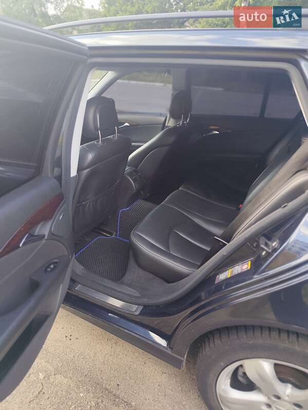 Универсал Mercedes-Benz E-Class 2005 в Хороле