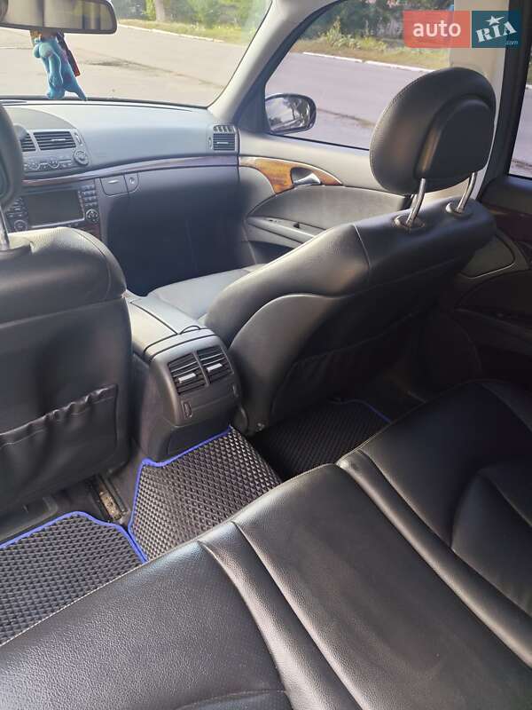 Универсал Mercedes-Benz E-Class 2005 в Хороле