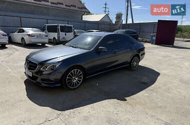 Седан Mercedes-Benz E-Class 2013 в Ужгороде