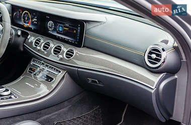 Седан Mercedes-Benz E-Class 2018 в 