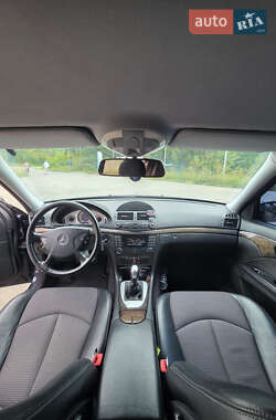 Седан Mercedes-Benz E-Class 2003 в 