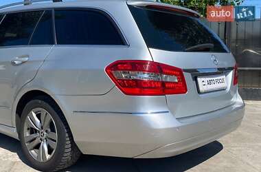 Універсал Mercedes-Benz E-Class 2010 в 