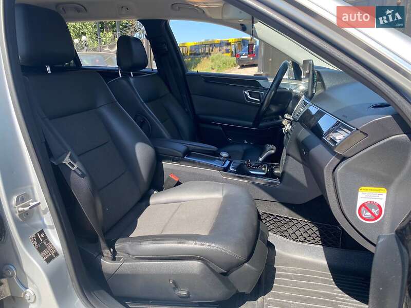 Универсал Mercedes-Benz E-Class 2010 в Киеве