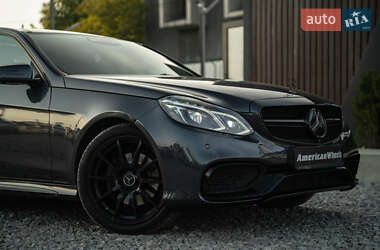 Седан Mercedes-Benz E-Class 2015 в 