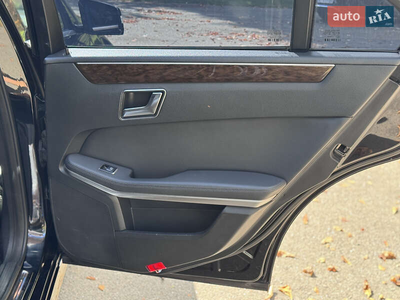 Седан Mercedes-Benz E-Class 2012 в Виннице фото 28 Седан Mercedes-Benz E-Class 2012 в Виннице
