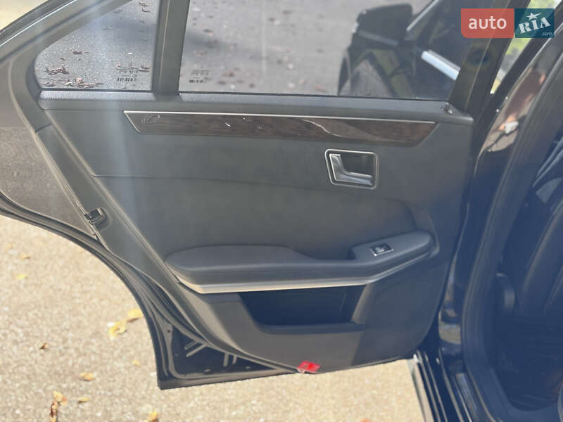 Седан Mercedes-Benz E-Class 2012 в Виннице фото 30 Седан Mercedes-Benz E-Class 2012 в Виннице