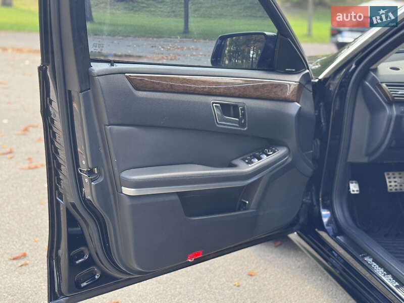Седан Mercedes-Benz E-Class 2012 в Виннице фото 36 Седан Mercedes-Benz E-Class 2012 в Виннице