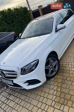 Универсал Mercedes-Benz E-Class 2018 в Киеве