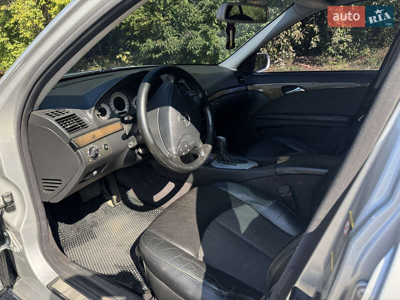 Седан Mercedes-Benz E-Class 2005 в Хмельницькому