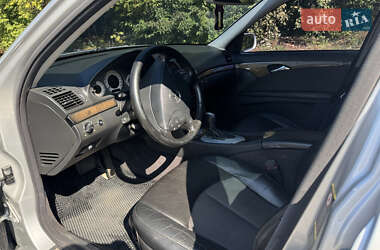 Седан Mercedes-Benz E-Class 2005 в 