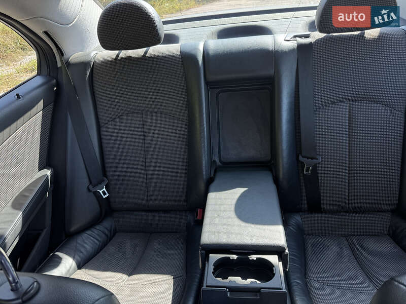 Седан Mercedes-Benz E-Class 2005 в Хмельницькому