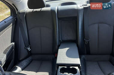 Седан Mercedes-Benz E-Class 2005 в 