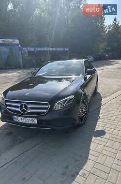 Седан Mercedes-Benz E-Class 2018 в Львове