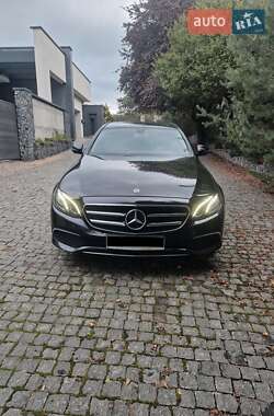 Седан Mercedes-Benz E-Class 2019 в Ужгороде